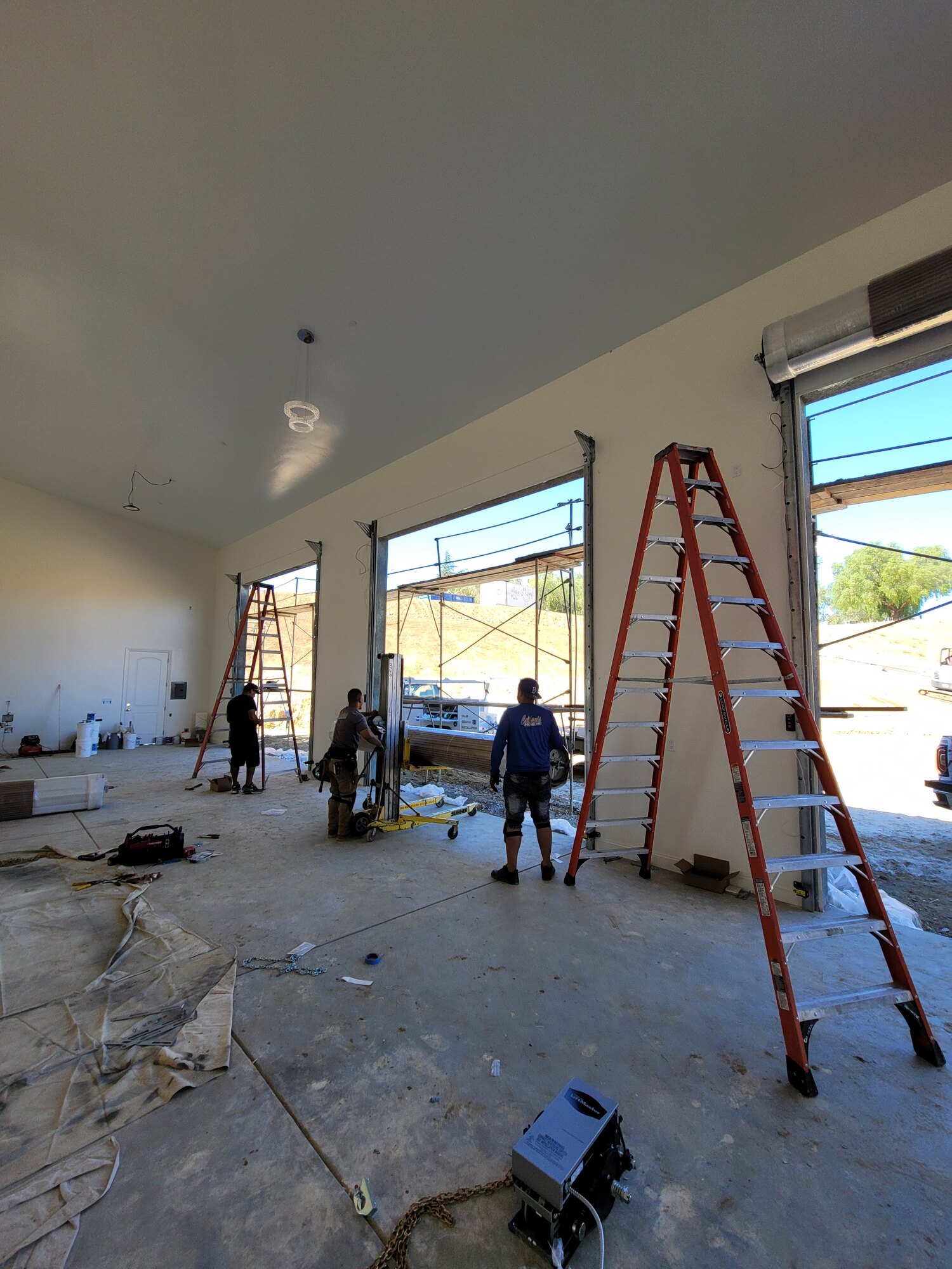 Commercial and industrial overhead door project